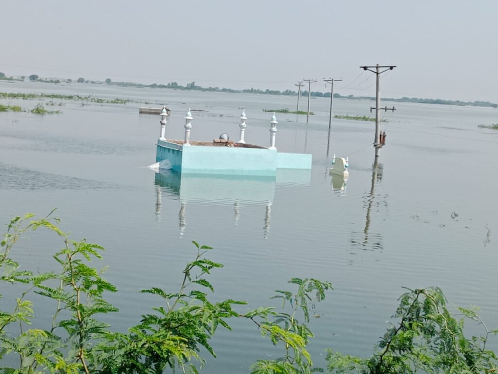 Pakistan floods 2022 Emergency Food & Shelter