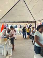 donation of second-use clothing in excellent condi