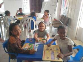 Girls in a workshop of our Happy Children Program