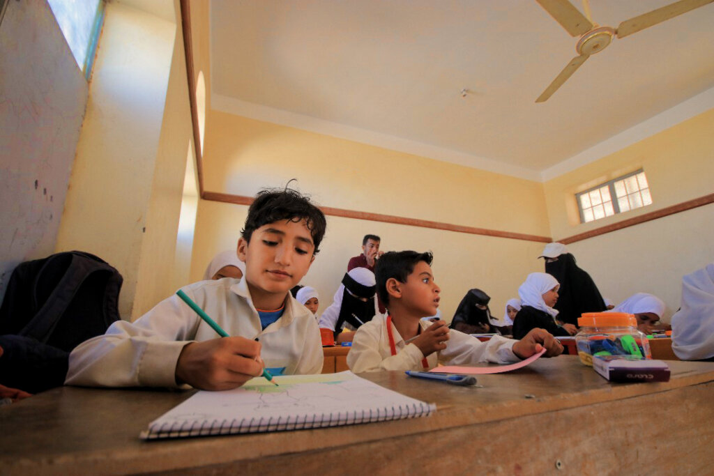 Rehabilitate a Poor School in a Village in Yemen