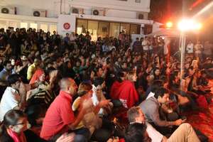 A great crowd at Kuch Khaas for flood relief show