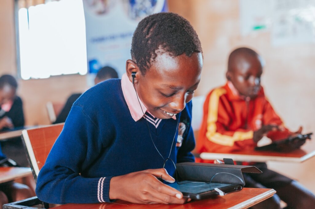 Provide digital inclusion for 500 Kenyan children
