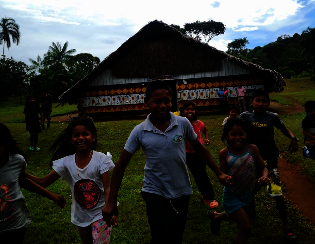 Learning resources for Colombian rural schools