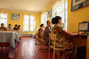 teachers use internet to attend online courses