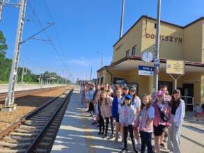Children are beginning their trip to Boska Wola