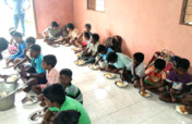 Help to provide meal to 250 tribal children-India