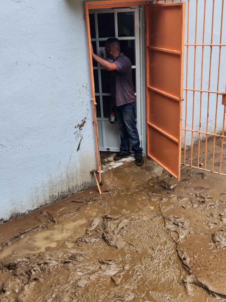 Help us repair Comerio's Casa Familiar