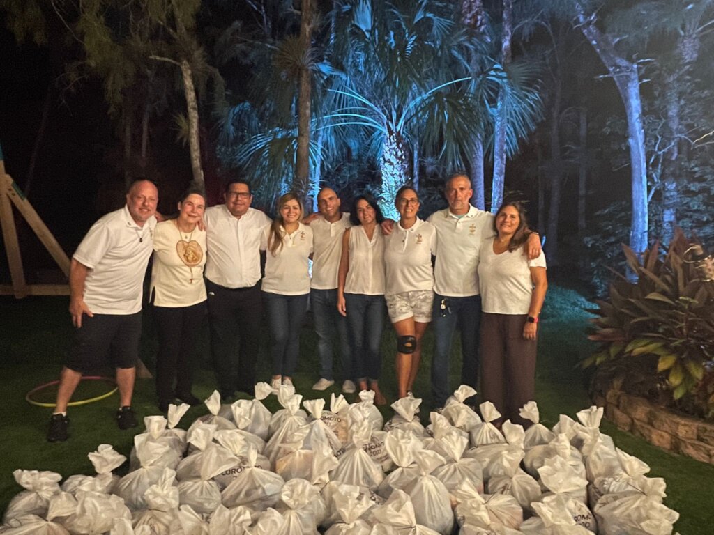 Help poor Venezuelans with food and education