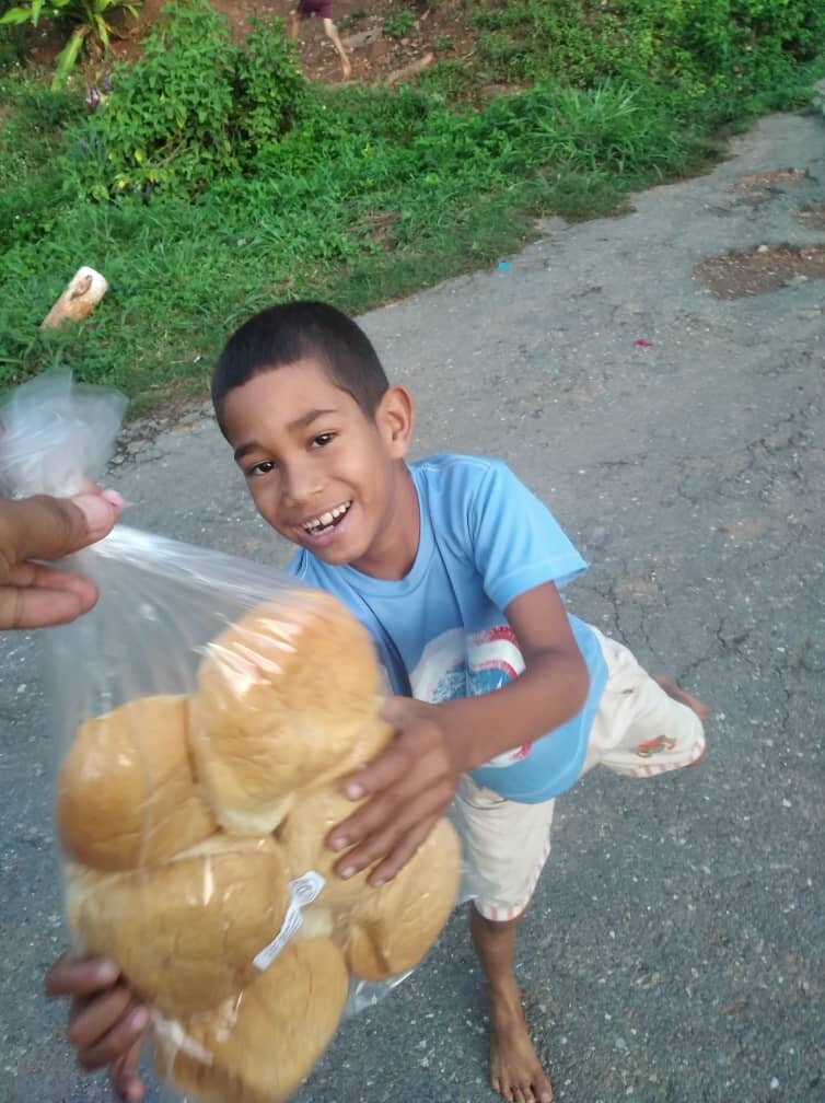 Help poor Venezuelans with food and education