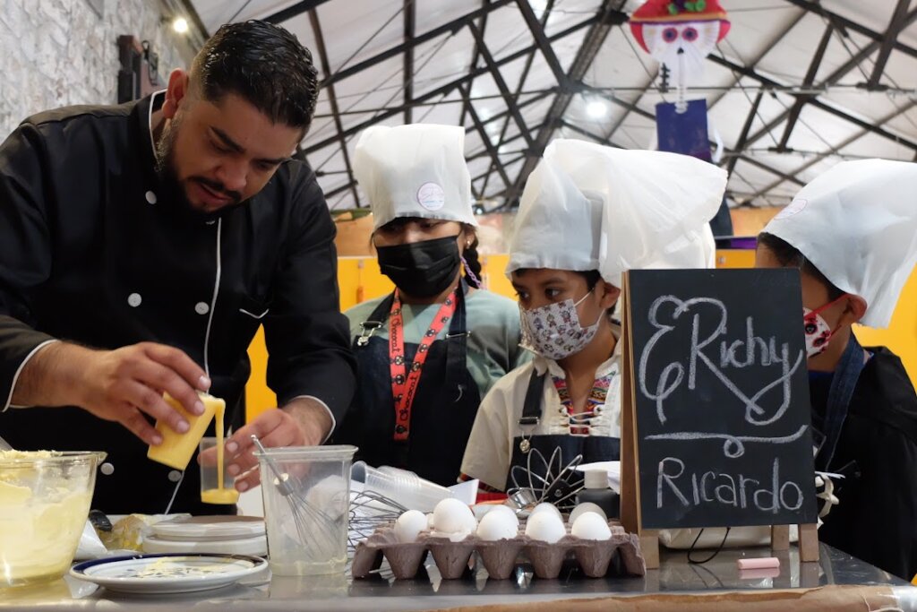 Vocational guidance for children in Oaxaca City