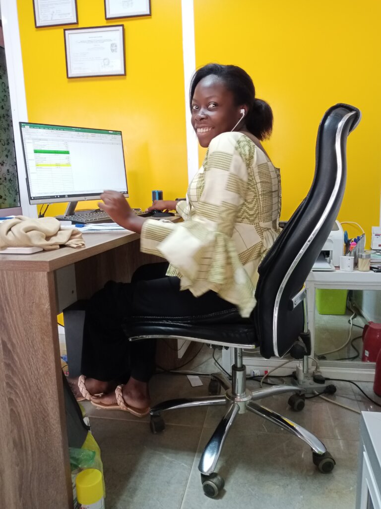 Help young women in Togo end computer illiteracy