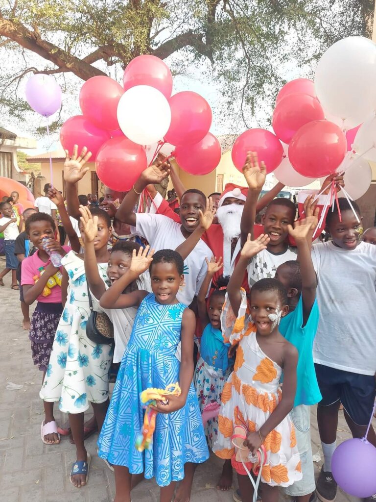 christmas meals for 700 needy children in ghana