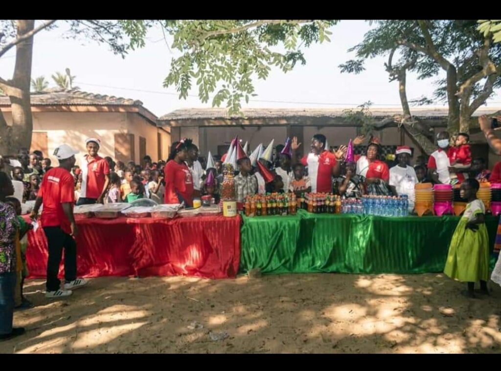 christmas meals for 700 needy children in ghana