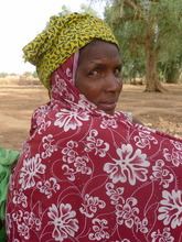 A Tuareg woman, one of the 99 in the garden co-op