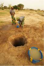 Pulling water from a masa masa well