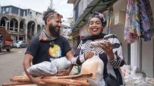 Chef Fatima helping WCK navigate a Mahoran market
