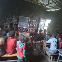 Children at school in Uba Dama
