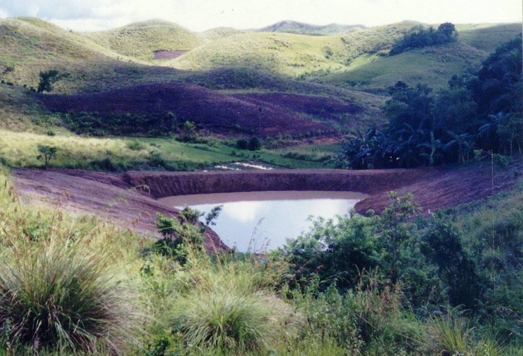 Build minidams for 100 poor farmers in Philippines