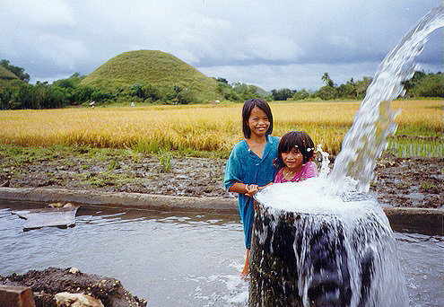 Build minidams for 100 poor farmers in Philippines