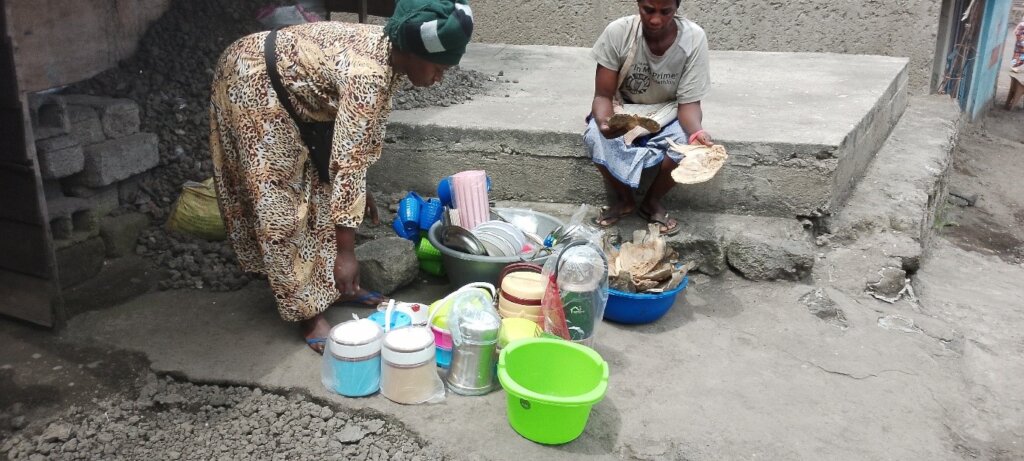 Support small busness to 250 refugee women in DRC