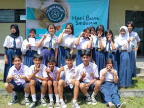 School children participating in Earth Day event