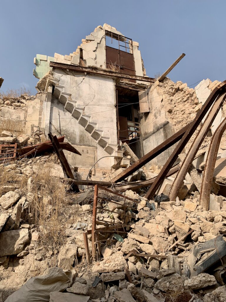 Send a Child in Aleppo to School for a Year