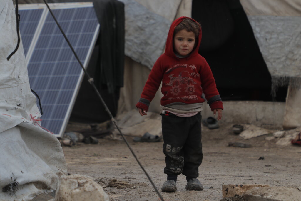 Keep 100 Families Warm in NW Syria