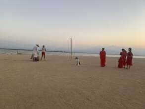 Playa de La Laguna gets ready for the dance