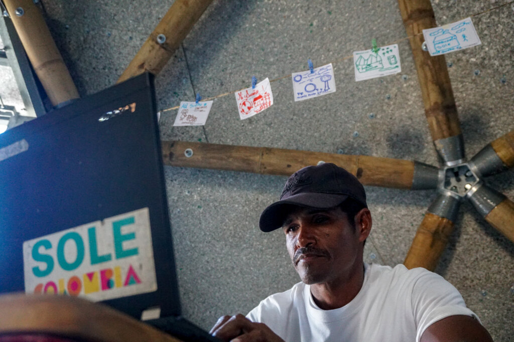 The Future's Library: 40 SOLELabs around Colombia