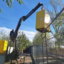 Heavy duty machines support the workers