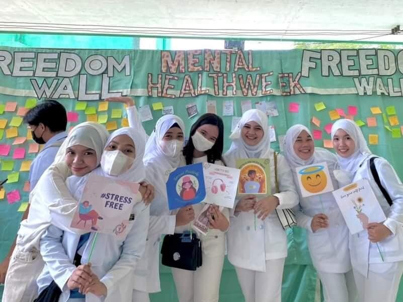 Psychology Scholars Help Children Heal from Trauma