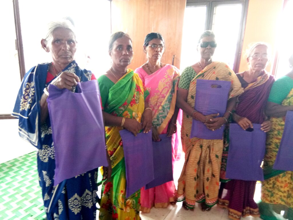 Donate for Cloths and Cosmetics to Oldage Women