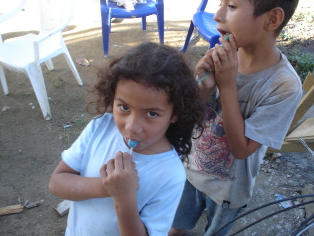 Safer water&cooking for 20 honduran rural families