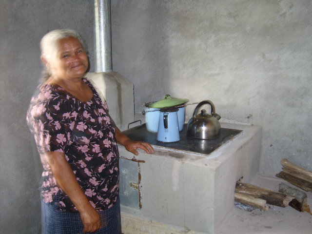Safer water&cooking for 20 honduran rural families