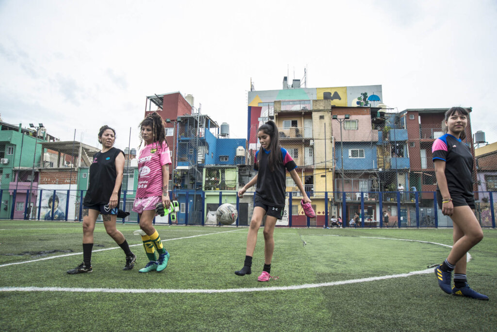 Feminist Football Club "La Nuestra"