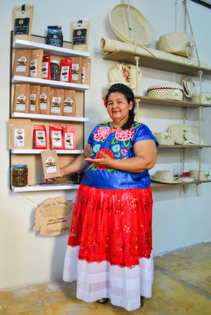 Manos de Sol guardian of traditional cuisine