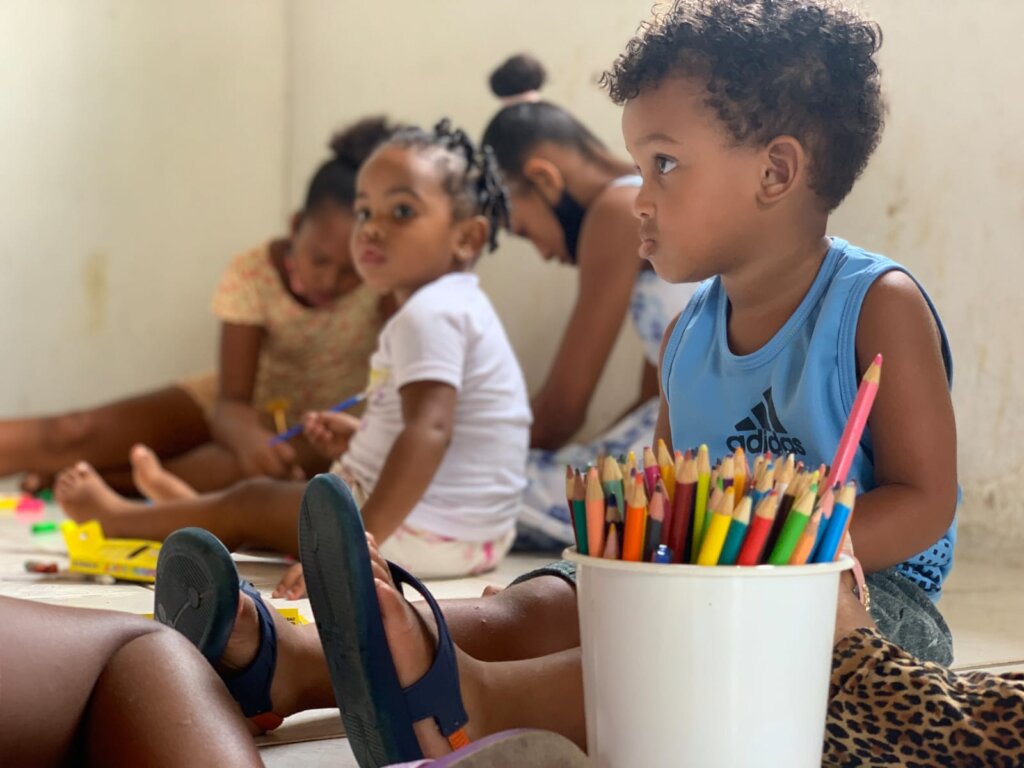 An Afro-library for quilombola children (Afroteca)