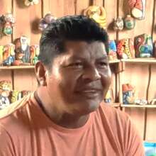 Maleku Leader describing the project