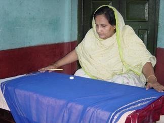 Train Women Entrepreneurs From Slums in Bangladesh