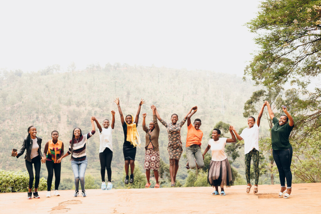 Empower Rwandan women to be community educators