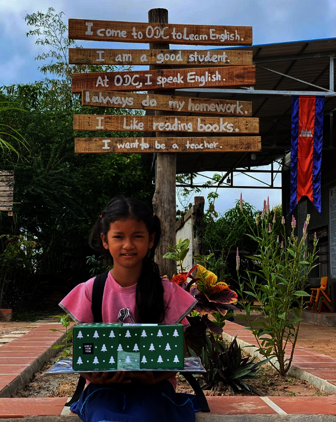 Empower Cambodian children with English language