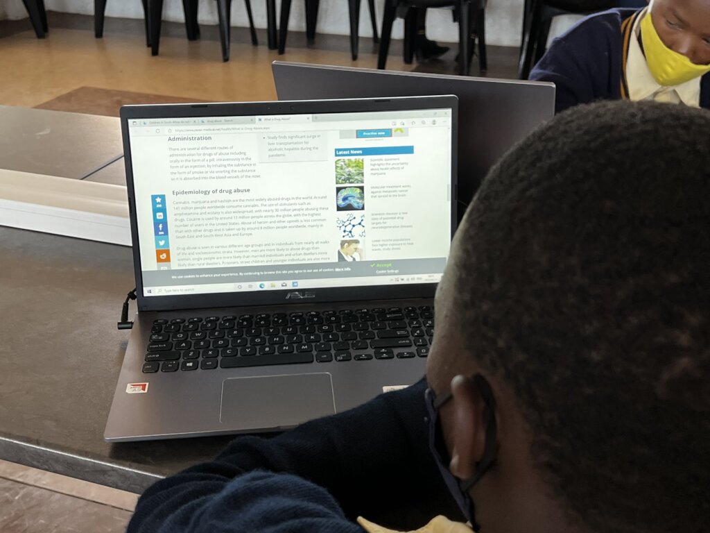 Ship 20 Laptops from USA to South African School!