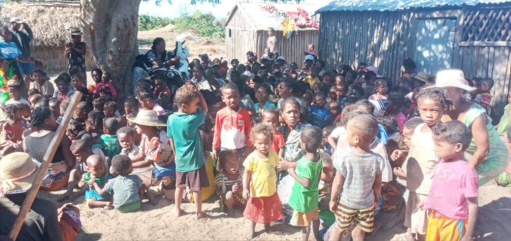 Feeding 1000 children in the South of Madagascar - GlobalGiving