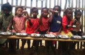 Feeding 1000 children in the South of Madagascar