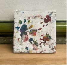 Pawprints in the Sand (9.8cm x 9.8cm)