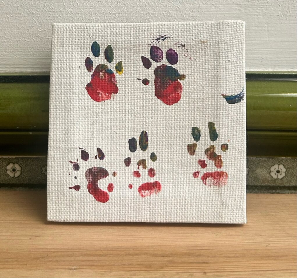 Pawprints in Time (9.8cm x 9.8cm)