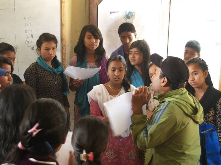 Orientation before start of door-to-door campaign