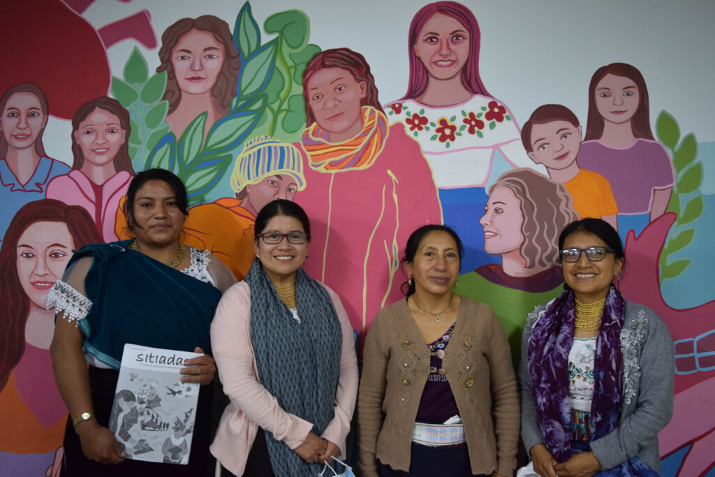 Support the education of 40 women in Quito
