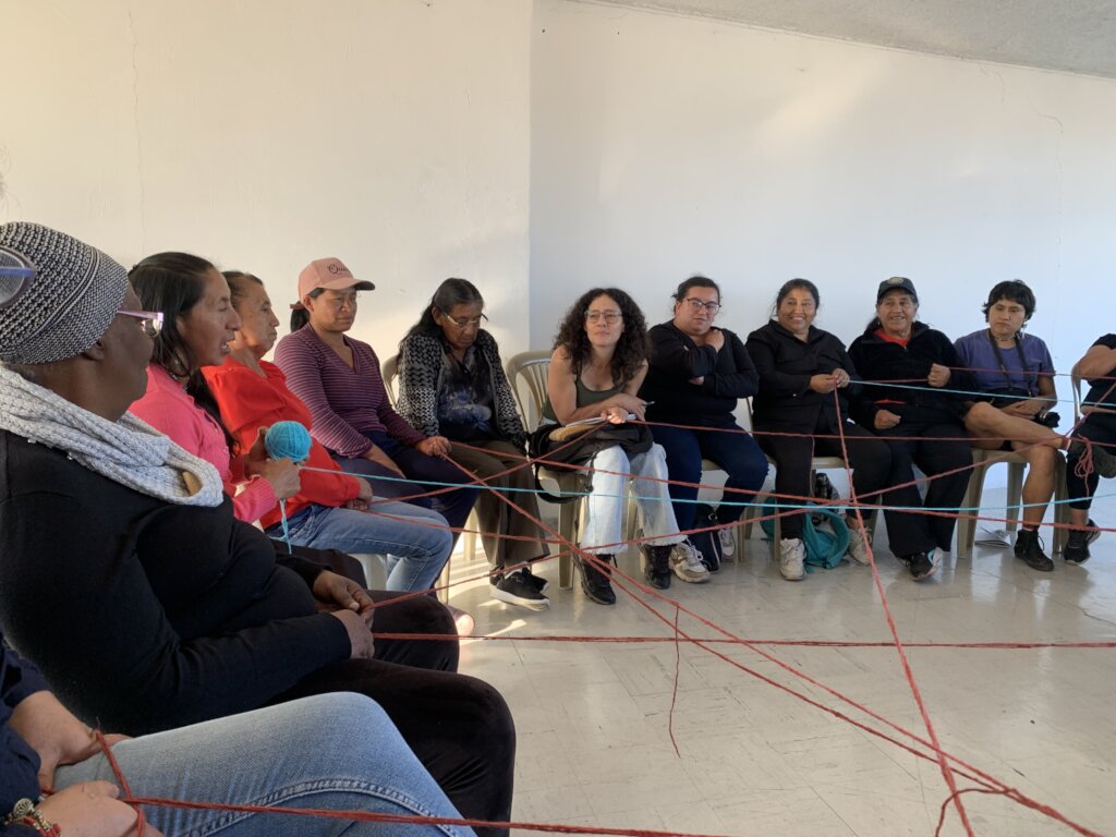 Support the education of 40 women in Quito