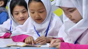 Mahnaz at robotic class